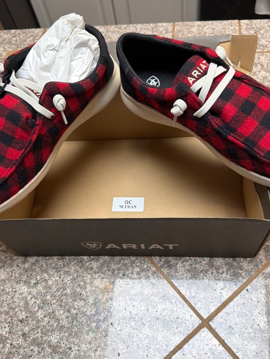 Ariat HIlo red buffalo flannel new in box 10.5 main image 5